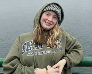 Missing woman may be in Show Low area URGENT: Vulnerable 19-year-old Emma Sheets, also known as Emily Sheets Reynolds, is missing after leaving a Pinetop care facility and arriving at Arrowhead Abrazo in Glendale for further care. She left the Glendale hospital with a man she met online, and hasn't been seen or heard from since July 19—Family Pleads for Public’s Help. Sheets missing picture MOUNTAIN DAILY STAR